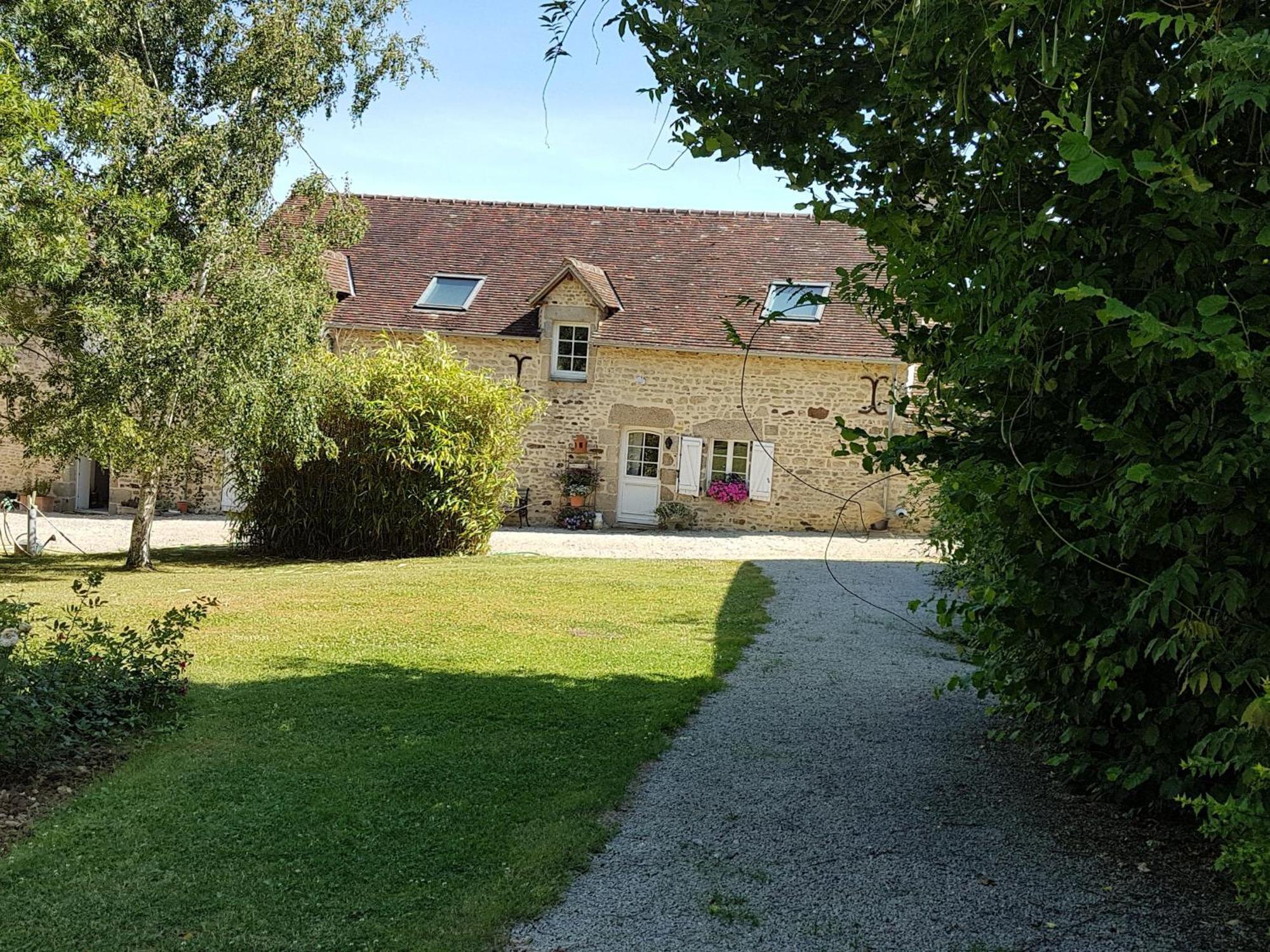 Gite Arçonnay, 5 bedrooms, 14 persons - FR-1-410-300 Buitenkant foto